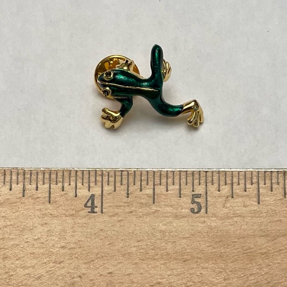 Vintage Frog Pin Green Enamel and Goldtone - Picture 2 of 5